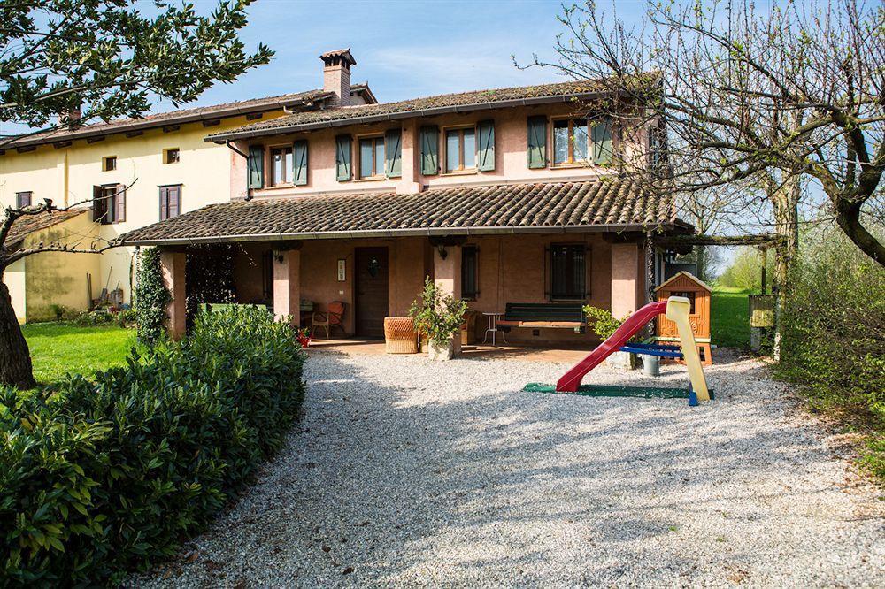 Agriturismo Borg Da Ocjs Medea Exteriör bild